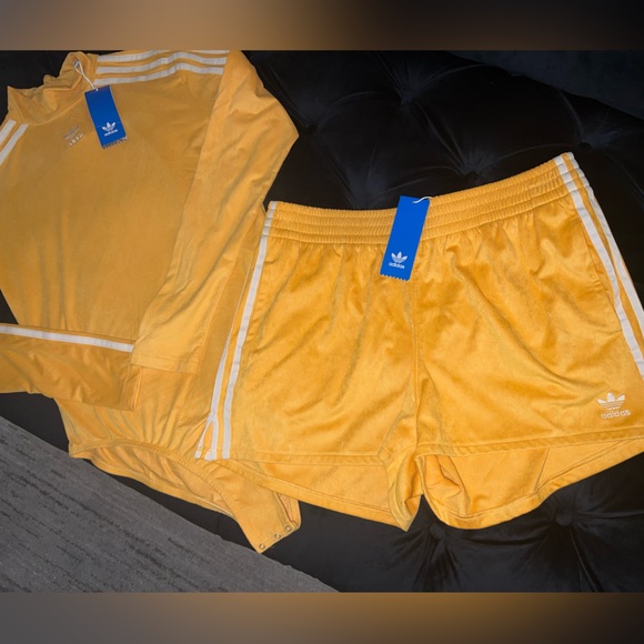 Ladies Adidas Yellow Set - Picture 1 of 6